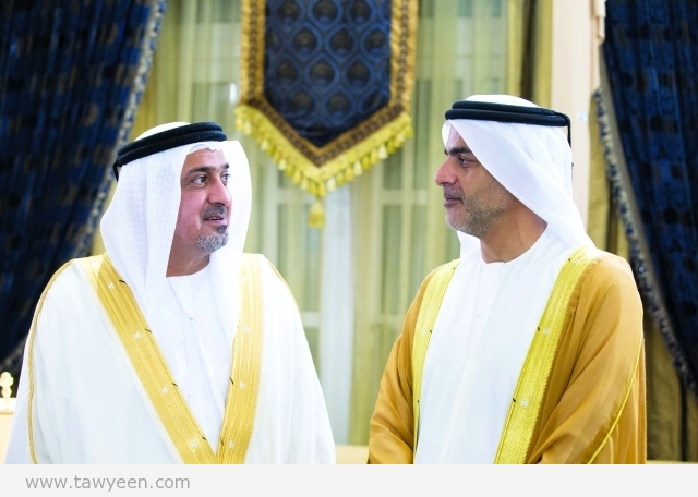 ABU DHABI, UNITED ARAB EMIRATES - July 17, 2015: HH Dr Sheikh Sultan bin Khalifa Al Nahyan Advisor to the UAE President (L), speaks with HH Sheikh Khalifa bin Saif Al Nahyan (R), during an Eid Al Fitr reception at Mushrif Palace.  ( Ryan Carter / Crown Prince Court - Abu Dhabi ) ---